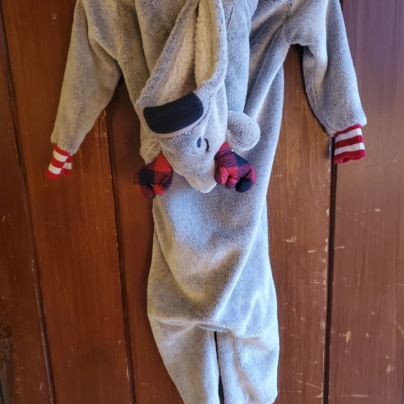 Adorable Christmas Reindeer Onesie - Picture 4 of 5